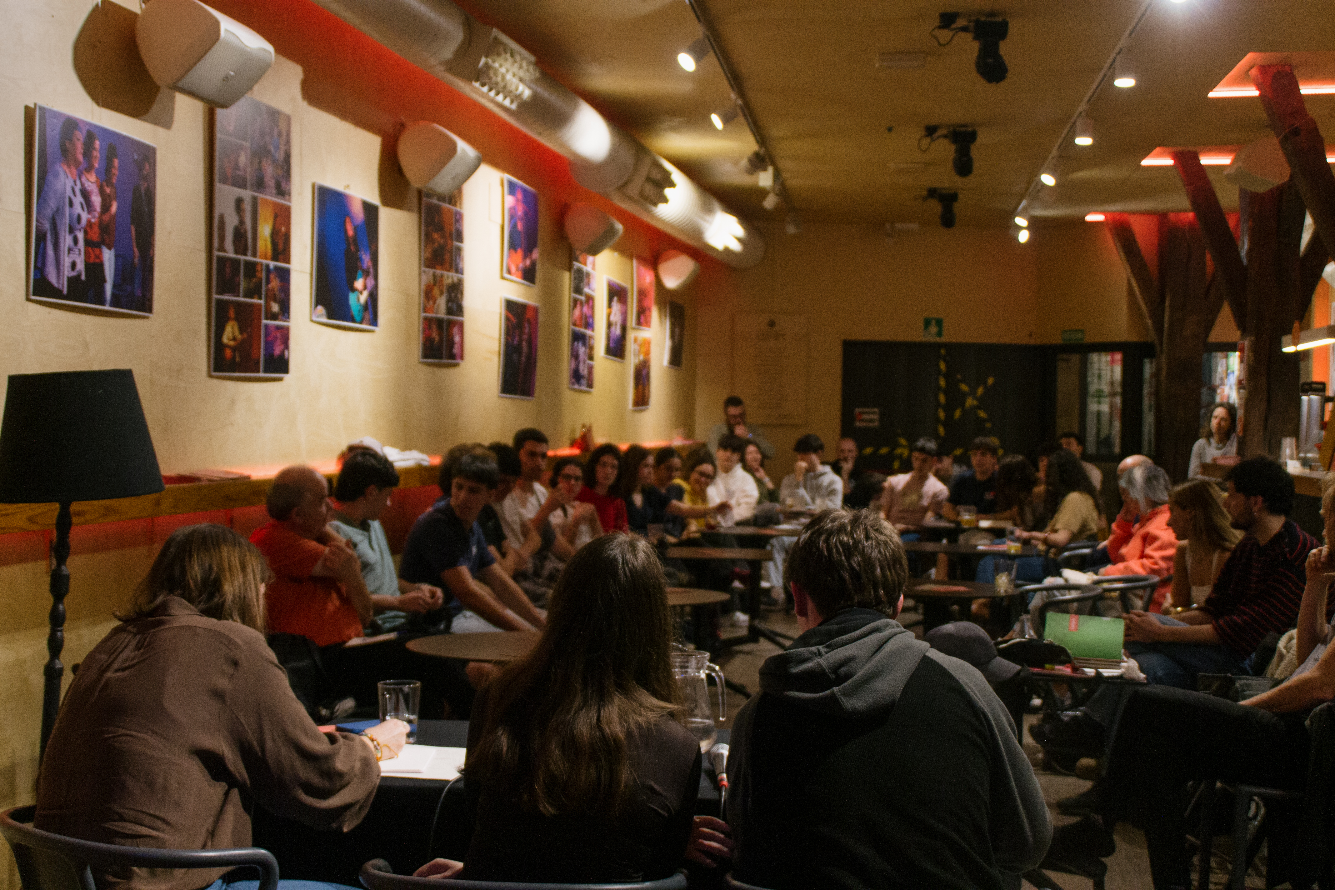 <p style="text-align: justify;"><strong>NERABEEI ENTZUTEN&hellip; ETA IRAKURTZEN</strong></p>